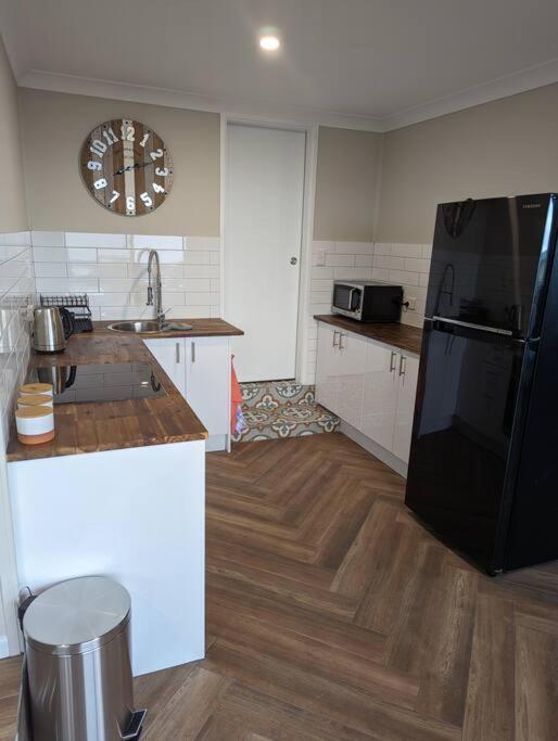 Apartment Newly Renovated With Ocean Views